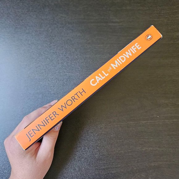 4/$20 Call the Midwife: A Memoir of Birth, Joy, and Hard Times by Jennifer Worth - Picture 5 of 7